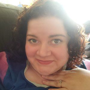 Meet your Posher, Angie